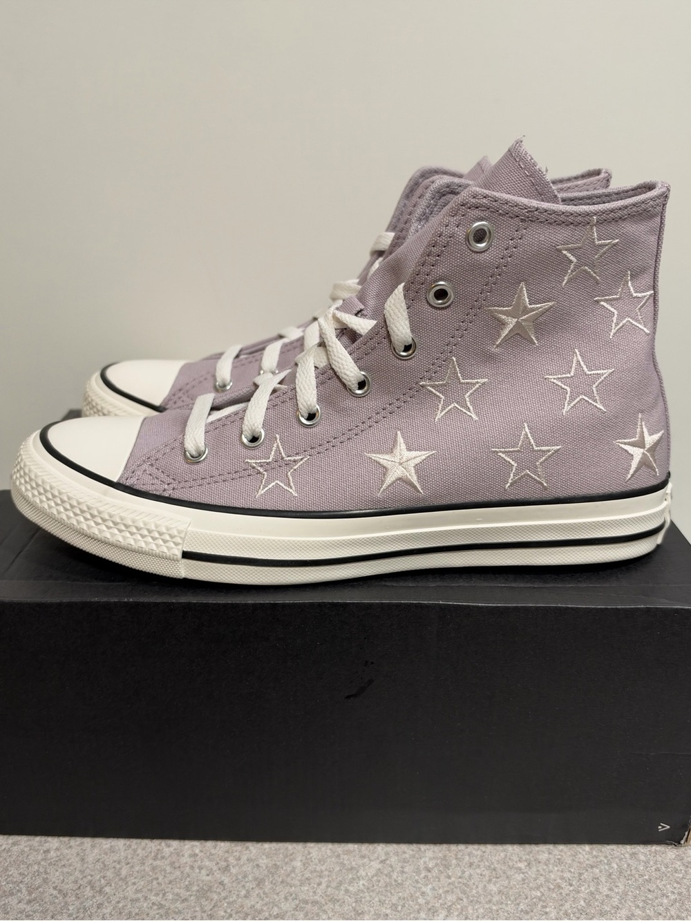 Converse Chuck Taylor All Star High GS 'Starry' Size 6Y NEW